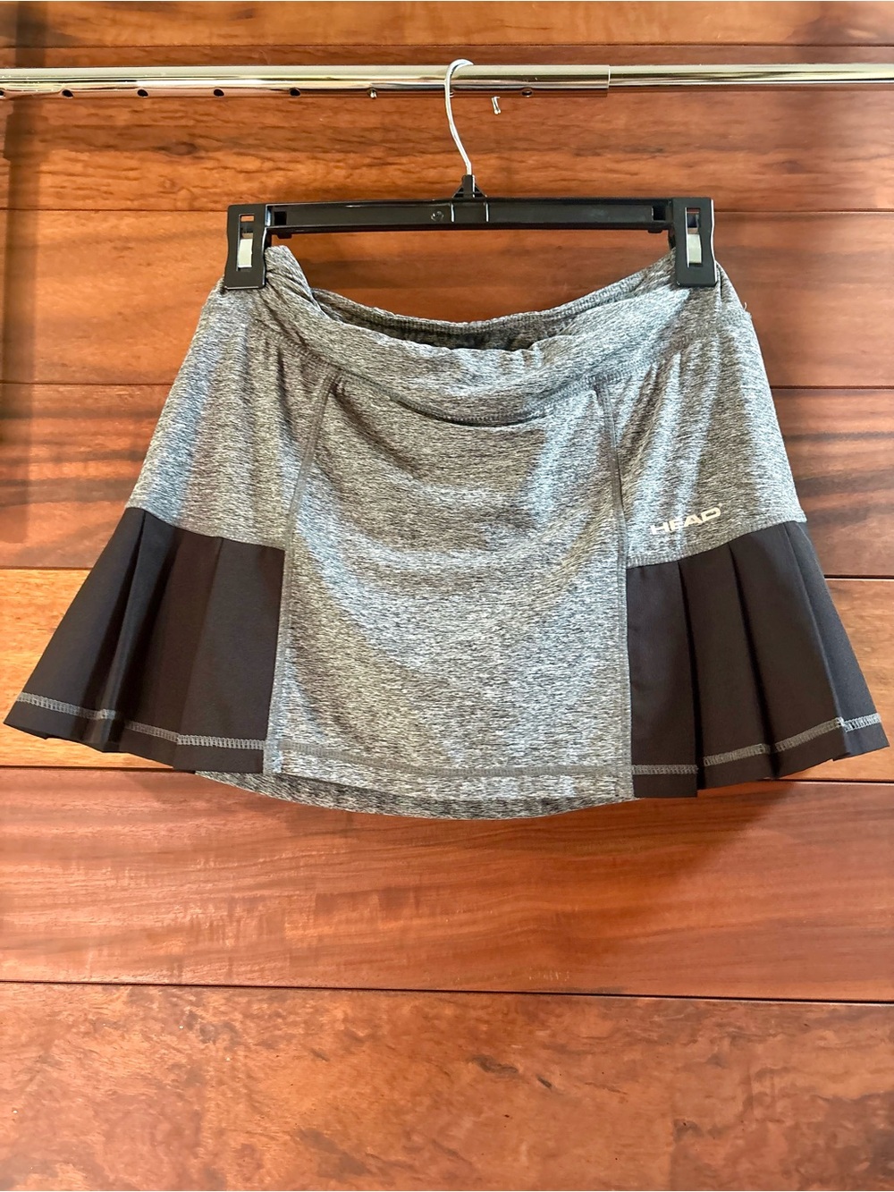 HEAD Gray Heather and Black Pleated Athletic Skirt